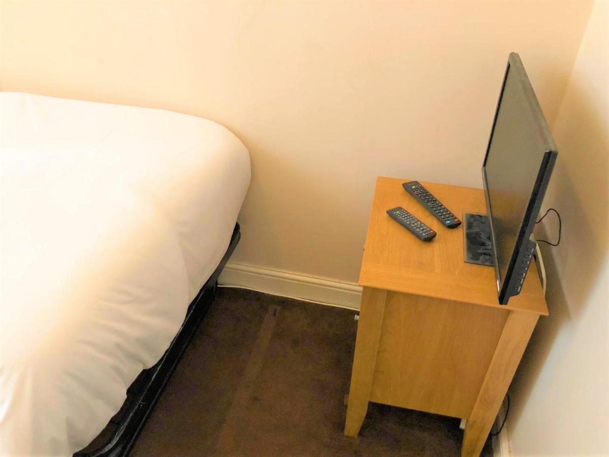 Budget Rooms Crosskeys نيوبورت المظهر الخارجي الصورة