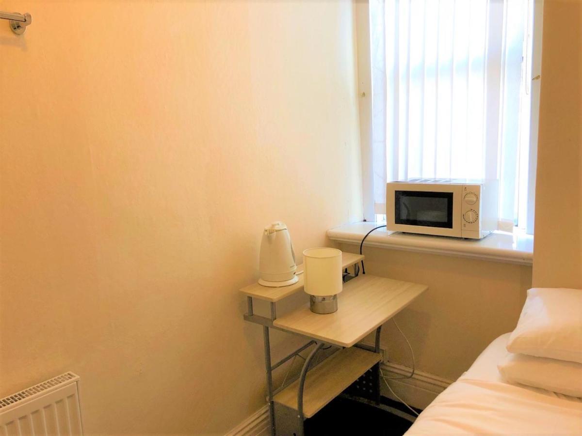 Budget Rooms Crosskeys نيوبورت المظهر الخارجي الصورة
